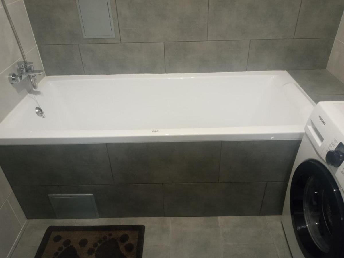 Apartment Edelweiss Uzjhorod Eksteriør bilde