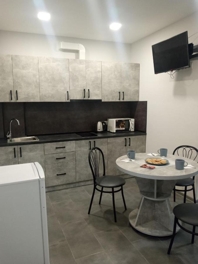 Apartment Edelweiss Uzjhorod Eksteriør bilde